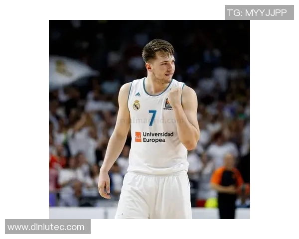 卢卡东契奇:篮球场上的全能天才与未来之星 卢卡东契奇:篮球场上的全能天才与未来之星