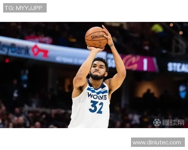 卡尔安东尼唐斯的篮球之路与未来发展展望分析