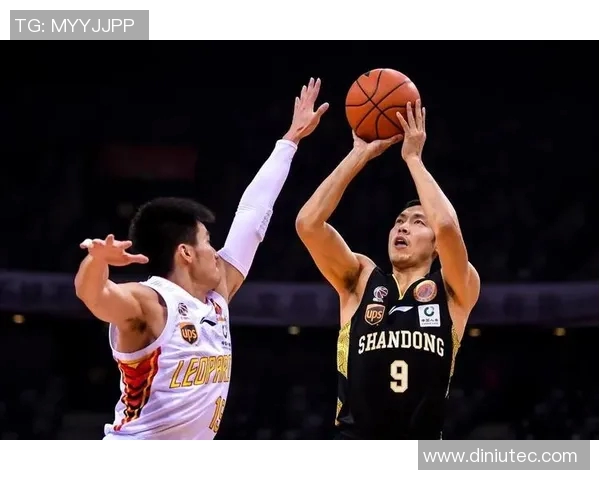 张庆鹏：从篮球场上的拼搏者到生活中的追梦人