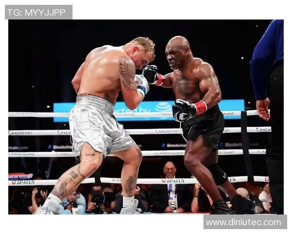 泰森与小罗伊琼斯对决谁能胜出拳坛传奇之战分析