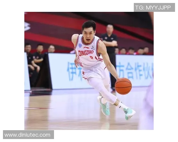 赵泰隆的篮球之路:从青涩少年到职业巨星的成长历程与奋斗故事 赵泰隆的篮球之路:从青涩少年到职业巨星的成长历程与奋斗故事